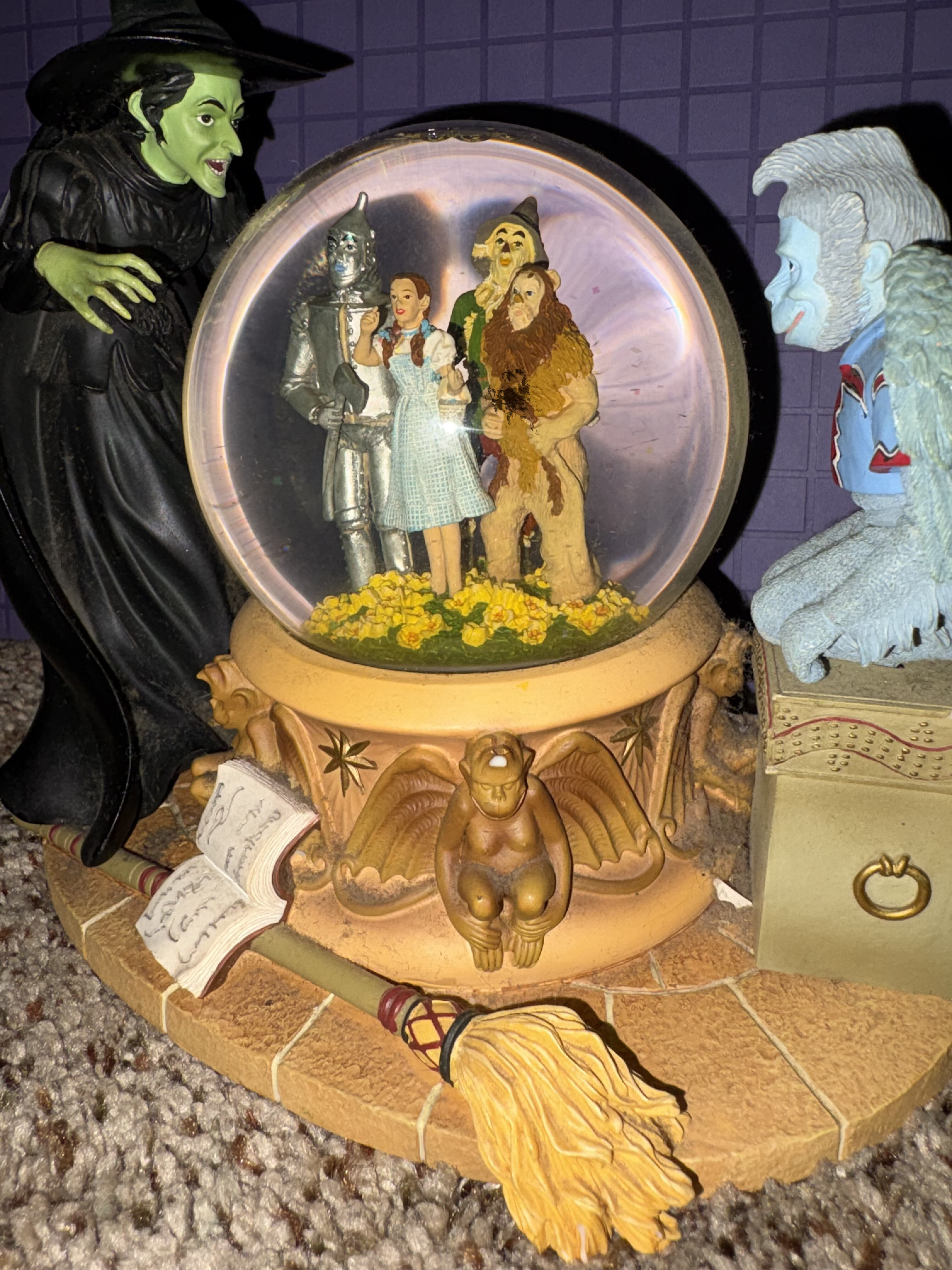 Wizard of Oz Music Box Angle 2